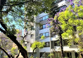 Foto 1 de Apartamento com 3 Quartos à venda, 75m² em Rio Branco, Porto Alegre