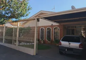 Foto 1 de Casa com 2 Quartos à venda, 178m² em Vila José Bonifácio, Araraquara