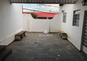 Foto 1 de Sobrado com 6 Quartos à venda, 290m² em Lidice, Uberlândia