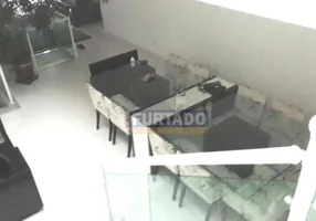 Foto 1 de Sobrado com 3 Quartos à venda, 200m² em Vila Alice, Santo André