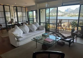 Foto 1 de Apartamento com 3 Quartos à venda, 150m² em Lagoa, Rio de Janeiro