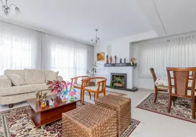 Foto 1 de Casa de Condomínio com 5 Quartos à venda, 374m² em São João, Curitiba