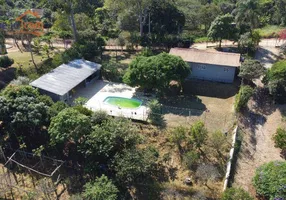 Foto 1 de Fazenda/Sítio com 2 Quartos para venda ou aluguel, 200m² em Chacara Marambaia, Caçapava