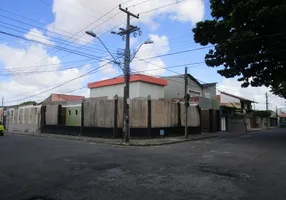 Foto 1 de Casa com 4 Quartos para alugar, 800m² em Amadeu Furtado, Fortaleza