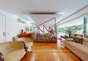 Foto 1 de Apartamento com 4 Quartos à venda, 199m² em Leblon, Rio de Janeiro