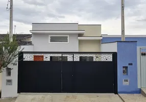 Foto 1 de Casa com 3 Quartos à venda, 110m² em Villa Branca, Jacareí