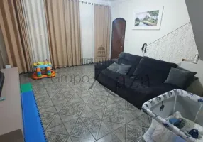 Foto 1 de Sobrado com 3 Quartos à venda, 185m² em Monte Castelo, São José dos Campos