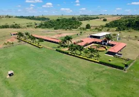 Foto 1 de Fazenda/Sítio com 3 Quartos à venda, 1500400m² em , Fernão