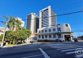 Foto 1 de Apartamento com 2 Quartos para alugar, 71m² em Centro, Florianópolis