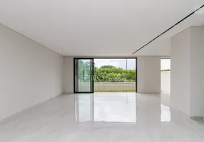 Foto 1 de Casa de Condomínio com 3 Quartos à venda, 310m² em Uberaba, Curitiba