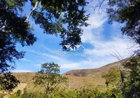 Foto 1 de Lote/Terreno à venda, 2590m² em Araras, Petrópolis
