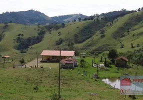 Foto 1 de Fazenda/Sítio com 3 Quartos à venda, 181500m² em , Camanducaia