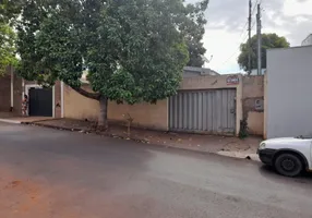 Foto 1 de Casa com 3 Quartos à venda, 432m² em Patrimônio, Uberlândia