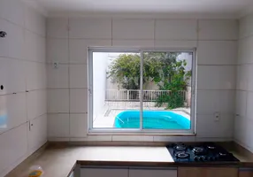 Foto 1 de Casa com 4 Quartos à venda, 310m² em Guadalupe, Rio de Janeiro