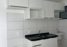 Foto 1 de Apartamento com 2 Quartos para alugar, 53m² em Lago Jacarey, Fortaleza