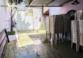 Foto 1 de Casa com 3 Quartos à venda, 400m² em Paraíso, Belo Horizonte