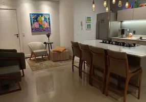 Foto 1 de Apartamento com 2 Quartos à venda, 79m² em Agronômica, Florianópolis
