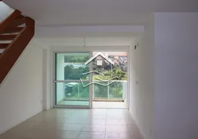 Foto 1 de Apartamento com 3 Quartos à venda, 180m² em Correas, Petrópolis