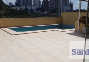 Foto 1 de Sobrado com 4 Quartos para venda ou aluguel, 600m² em Jardim Guedala, São Paulo