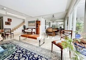Foto 1 de Casa de Condomínio com 4 Quartos à venda, 333m² em Cidade Jardim, São Paulo