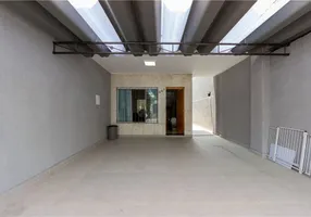 Foto 1 de Casa com 2 Quartos à venda, 180m² em Vila Zelina, São Paulo