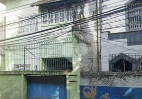 Foto 1 de Casa com 7 Quartos à venda, 270m² em Praça da Bandeira, Rio de Janeiro