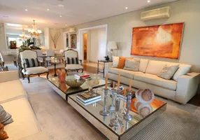 Foto 1 de Apartamento com 3 Quartos à venda, 425m² em Vila Suzana, São Paulo