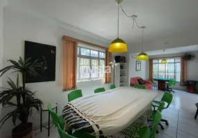 Foto 1 de Casa com 3 Quartos à venda, 234m² em Boqueirão, Santos