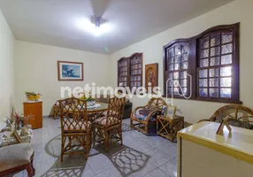 Foto 1 de Casa com 4 Quartos à venda, 242m² em Ouro Preto, Belo Horizonte