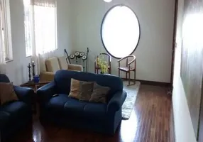 Foto 1 de Casa com 4 Quartos à venda, 266m² em São Lucas, Belo Horizonte