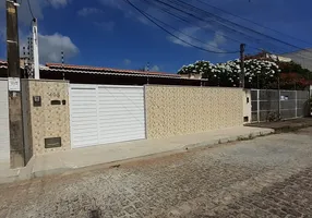 Foto 1 de Casa com 3 Quartos à venda, 125m² em Emaús, Parnamirim