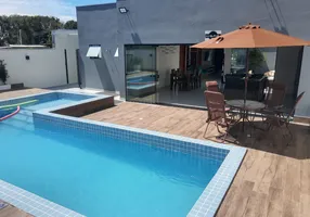 Foto 1 de Casa com 4 Quartos à venda, 200m² em Balneário Coroados, Guaratuba