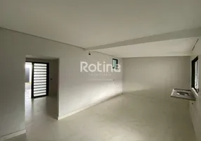 Foto 1 de Casa com 2 Quartos à venda, 140m² em Shopping Park, Uberlândia