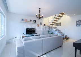 Foto 1 de Casa com 4 Quartos à venda, 154m² em Campo Belo, São Paulo
