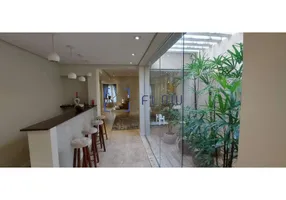 Foto 1 de Casa com 4 Quartos à venda, 300m² em Cambuci, São Paulo