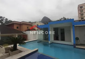 Foto 1 de Casa com 4 Quartos à venda, 323m² em Grajaú, Rio de Janeiro