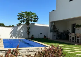 Foto 1 de Casa de Condomínio com 4 Quartos para alugar, 189m² em Jardins Barcelona, Senador Canedo