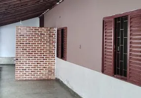 Foto 1 de Casa com 2 Quartos à venda, 170m² em CPA II, Cuiabá