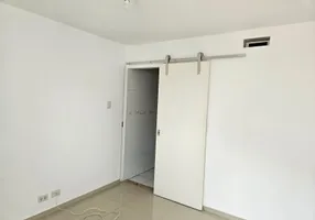 Foto 1 de Apartamento com 1 Quarto à venda, 35m² em Aclimação, São Paulo