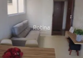 Foto 1 de Apartamento com 3 Quartos à venda, 66m² em Novo Mundo, Uberlândia