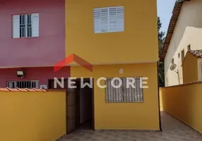 Foto 1 de Sobrado com 2 Quartos à venda, 80m² em Santa Terezinha, Itanhaém