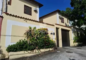 Foto 1 de Casa com 2 Quartos à venda, 88m² em Irajá, Rio de Janeiro