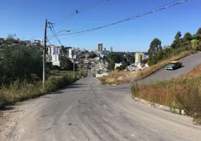 Foto 1 de Lote/Terreno à venda, 360m² em Kayser, Caxias do Sul