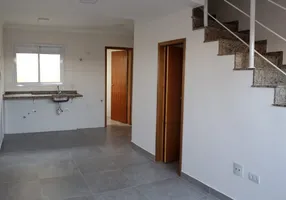 Foto 1 de Casa de Condomínio com 2 Quartos à venda, 55m² em Vila Brasílio Machado, São Paulo