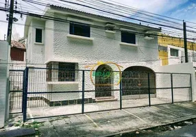 Foto 1 de Casa com 5 Quartos para venda ou aluguel, 230m² em Boa Vista, Recife