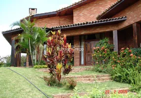 Foto 1 de Fazenda/Sítio com 5 Quartos à venda, 11000m² em Centro, Serra Negra