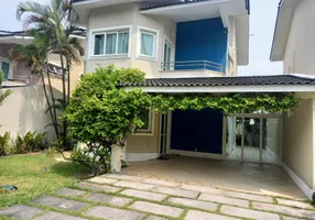 Foto 1 de Casa de Condomínio com 3 Quartos para venda ou aluguel, 220m² em Flores, Manaus
