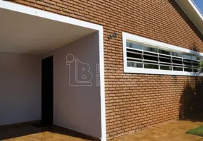 Foto 1 de Casa com 4 Quartos à venda, 200m² em Jardim Santa Angelina, Araraquara