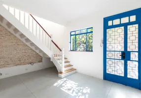 Foto 1 de Casa com 3 Quartos para alugar, 120m² em Jardim América, São Paulo