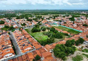 Foto 1 de Lote/Terreno à venda, 10000m² em Edson Queiroz, Fortaleza